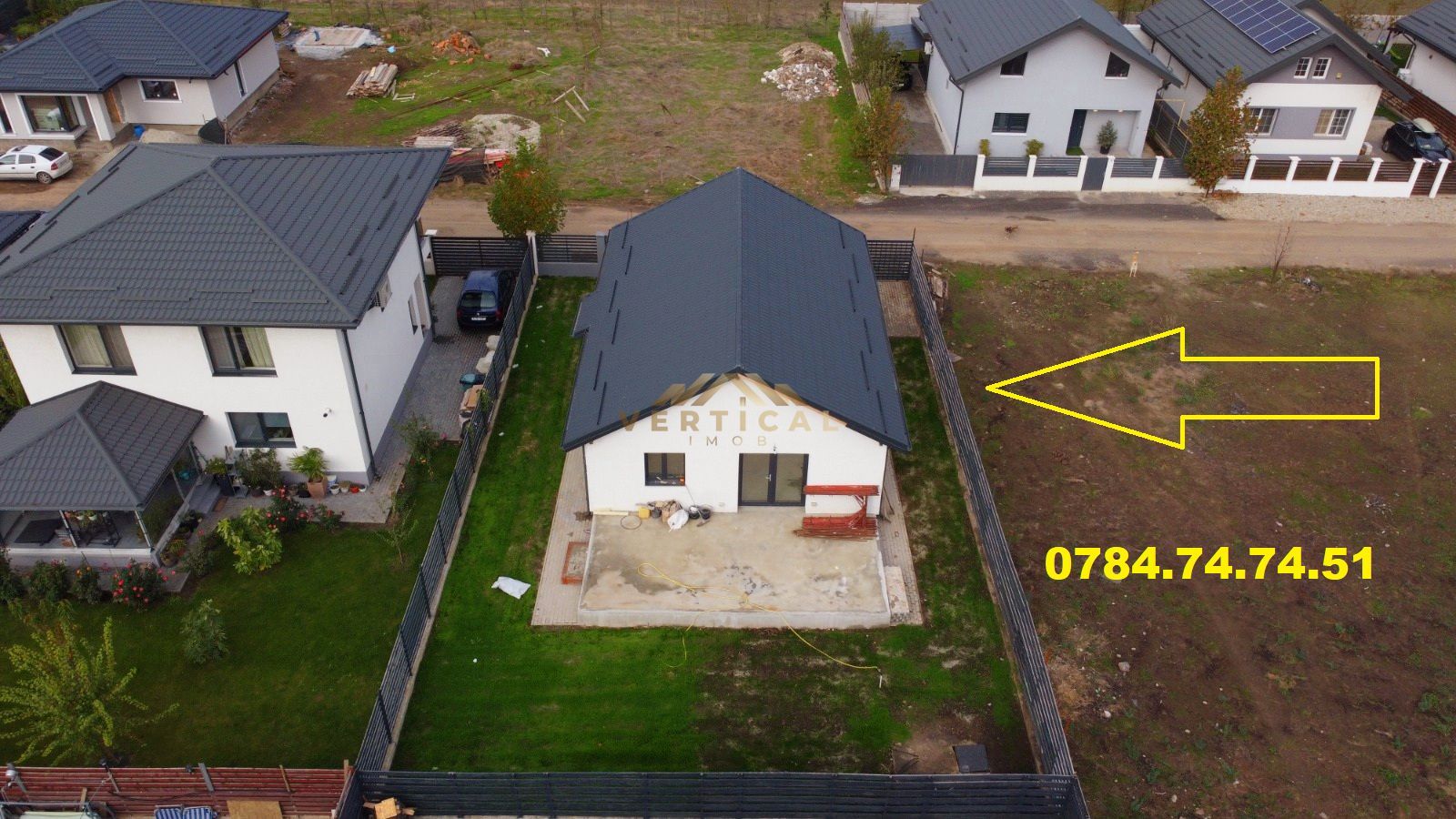 Casa 3 camere in zona de lacuri a comunei Berceni - Poză 1