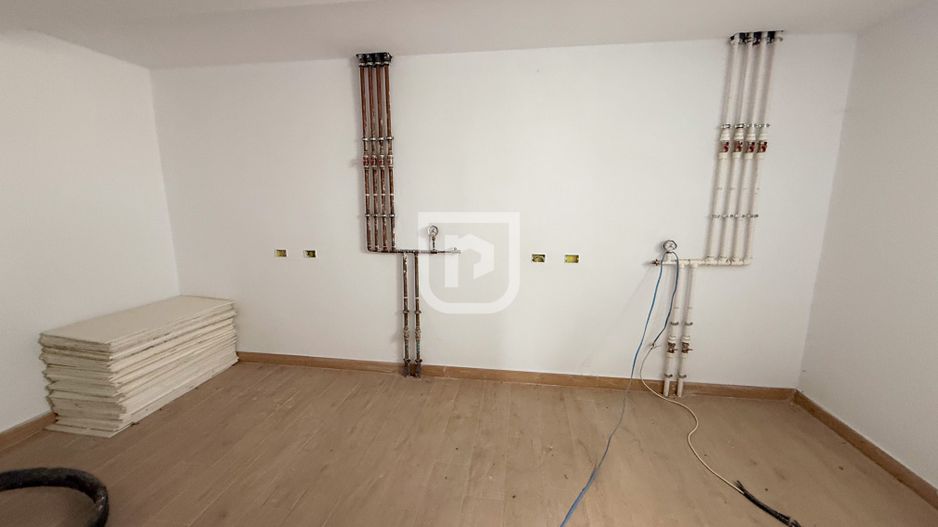 Casă S+P+E, 320 mp utili, teren 2.650 mp – zona Aurel Vlaicu, Suceava - Poză 10