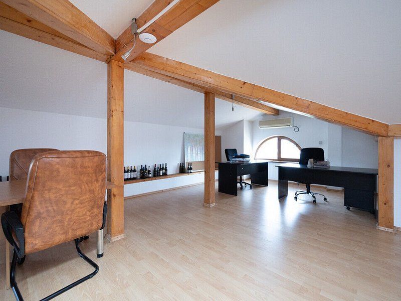 Vila cu 750 mp utili si teren de 1.480 mp in Erou Iancu Nicolae - Poză 31