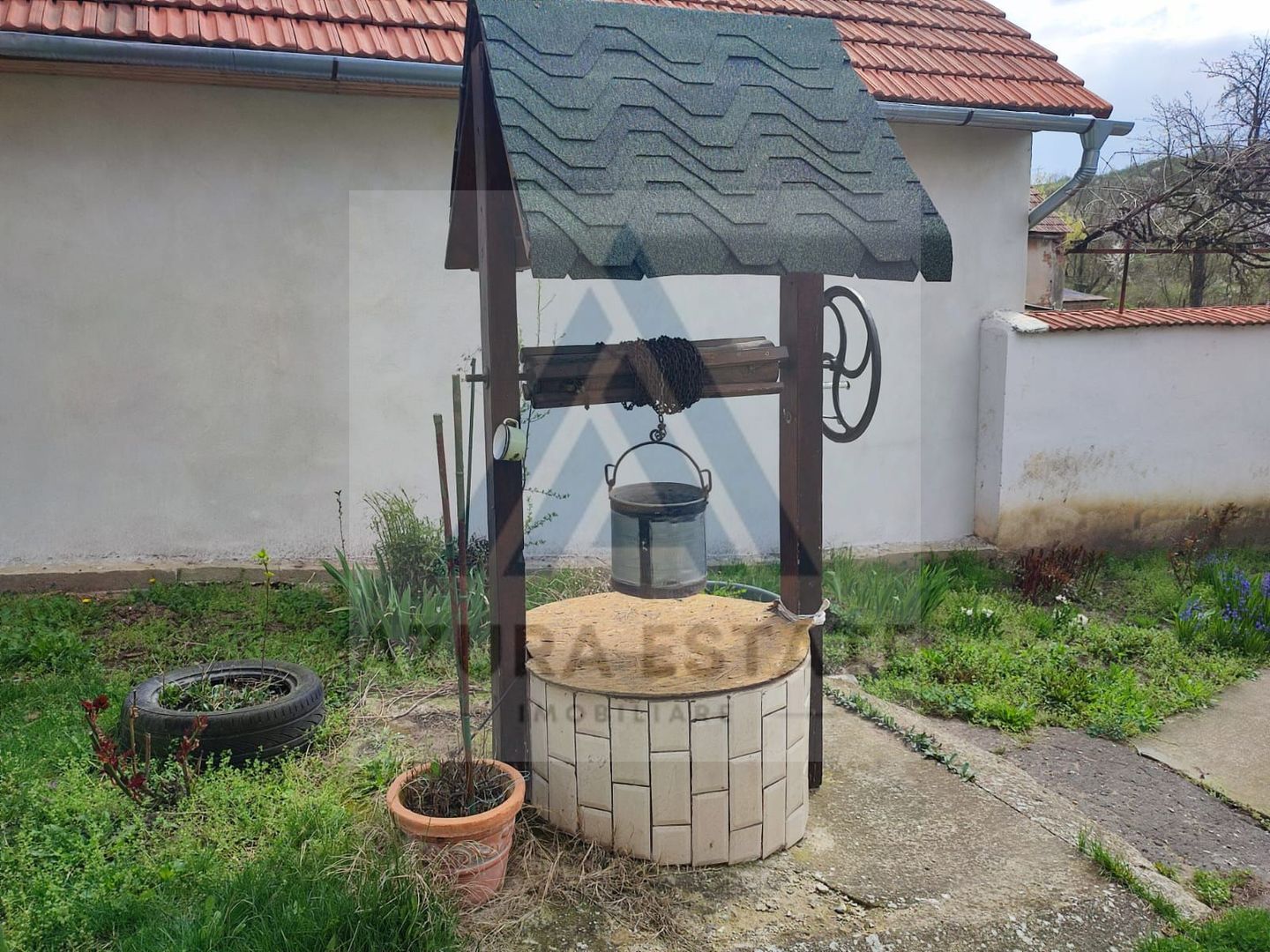 Casa 4 camere 2 bai garaj inchis pivnita si teren 740 mp in Seica Mica - Poză 20