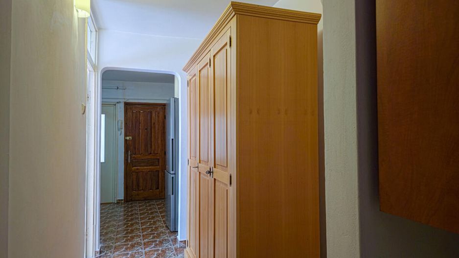 Soarelui - Scoala 30 - 3 Camere, Decomandat, 2 Bai, Etaj 2, Centrala - Poză 16
