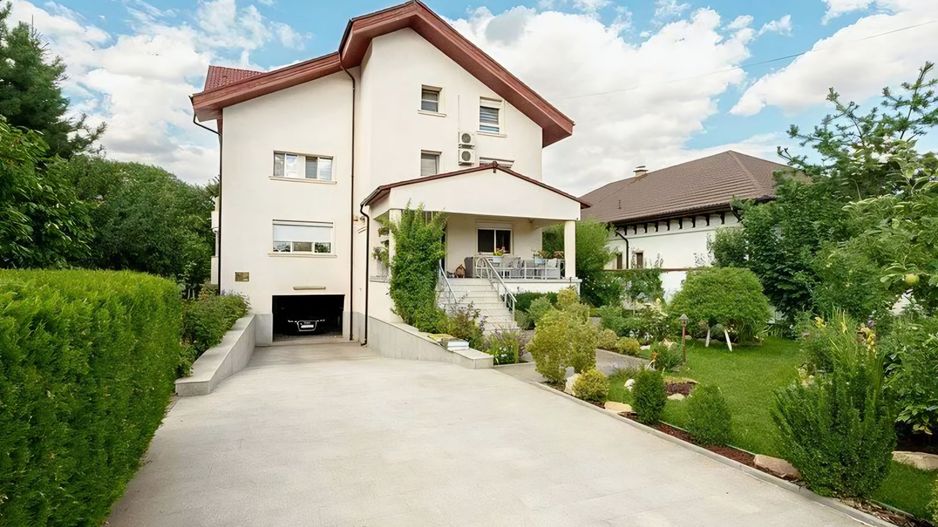 Vilă excepțională cu lift, piscina și teren de 1000 mp | VOLUNTARI - Poză 20