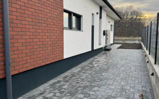 Casa la cheie I Decomandata I Selimbar - Poză 4