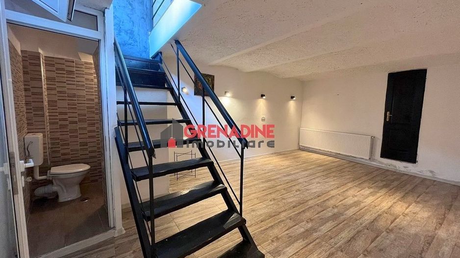 Spatiu Comercial cu Vad Pietonal si Stradal - Central -  Strada Lunga - Cod 5310 - Poză 5