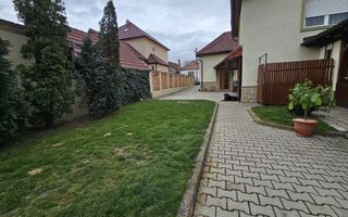 Casa 5 camere 3 bai garaj inchis si teren 700 mp utili in Lazaret - Poză 19