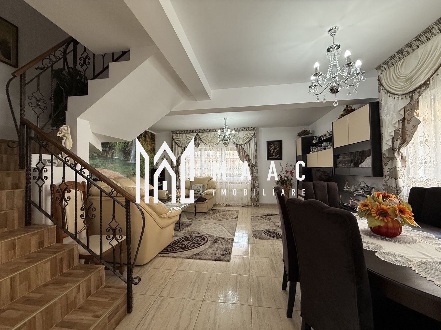 Casa tip Duplex | P+1+M | Curte | 4 camere | Arhitectilor - Poză 1