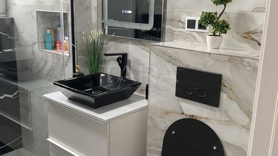 Apartament 2 camere, ultimul etaj, panoramă superbă,  balcon 10 mp - Poză 6