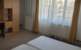 # Apartament cu 1 camera zona Podul de Fier - Poză 3