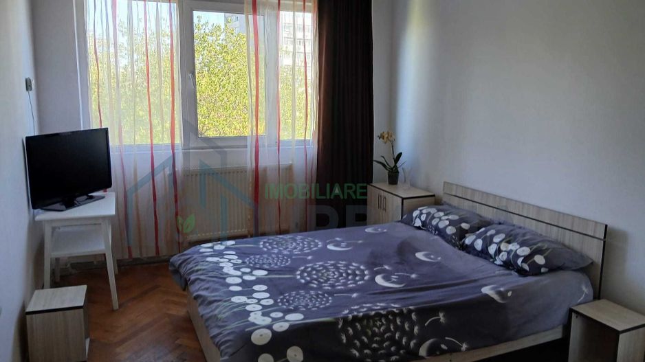 Închiriere apartament 2 camere în zona Podu Roș - Poză 7