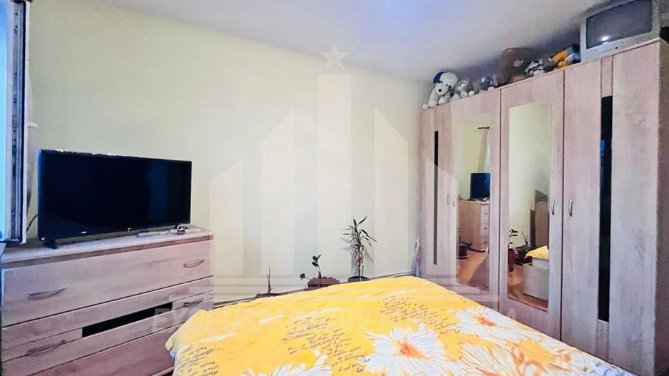 Apartament 2 camere in Cetate-Mercur - Poză 5