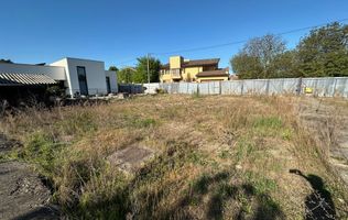 Teren 500 mp pe strada privata