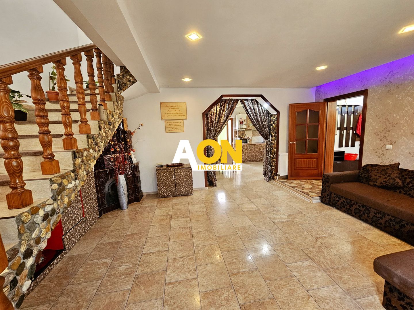 Casa individuala, 4 camere, 355 mp teren, cartierul Recea - Poză 1