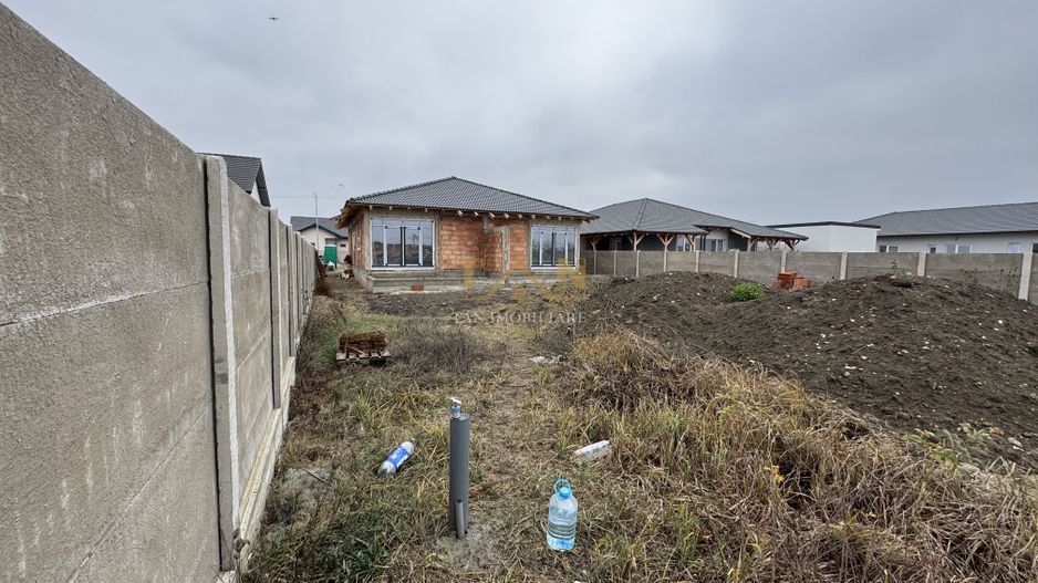 Duplex cu 3 camere, 80 mp utili Mosnita Veche - Poză 12