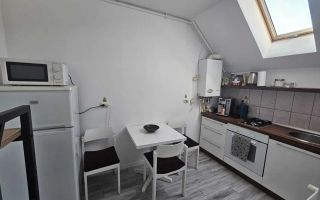 Apartament 45 mp utili etaj 1 baie cu geam partial mobilat pe Brana - Poză 1