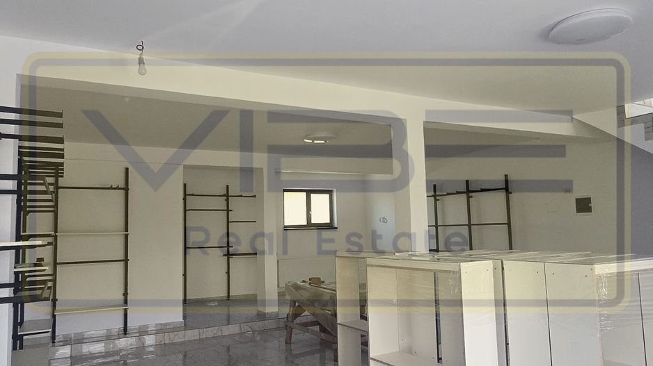 Spatiu 240mp Showroom / Magazin Industrial / Piese etc - Poză 11
