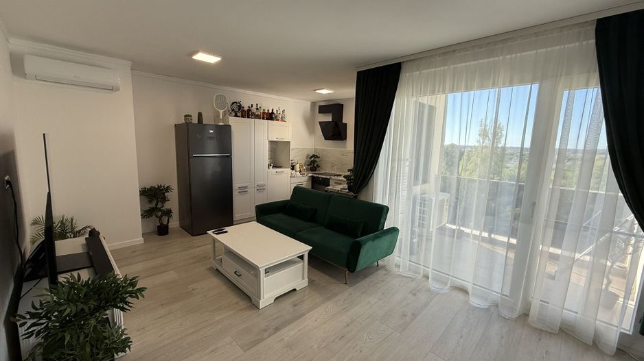 Ap. 2 cam, terasa, parcare, West Residence. 120.900 E neg. Comision 0 - Poză 1