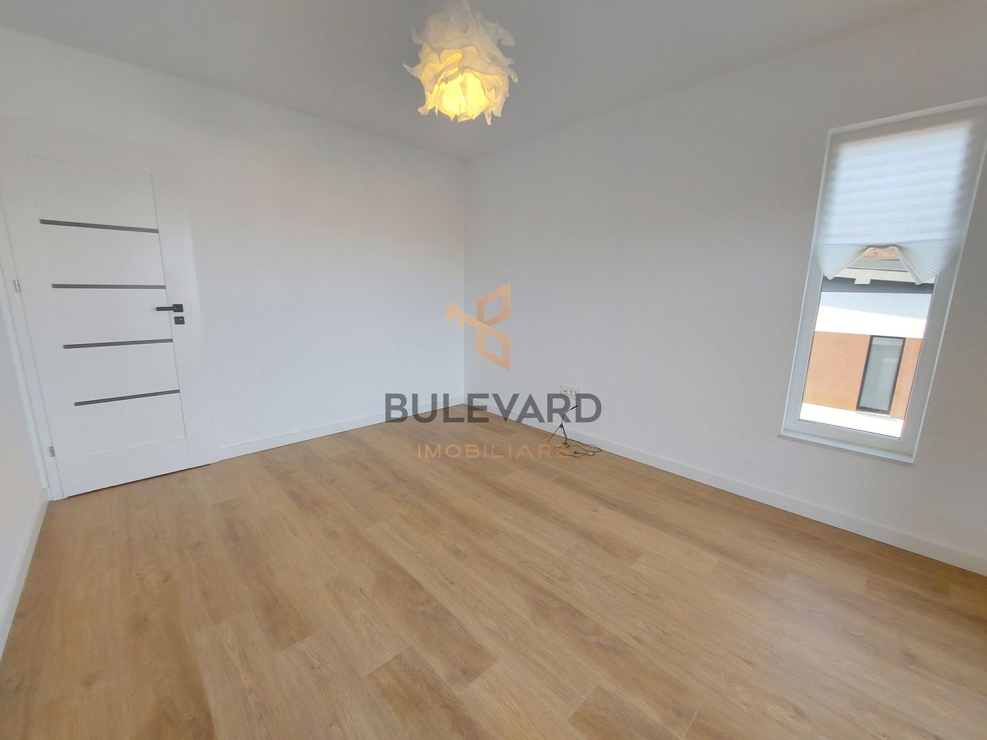 Casa de tip duplex,  zona strazii Crizantemelor! - Poză 15