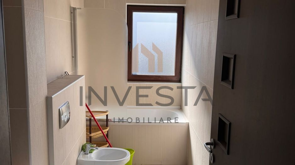 Apartament cu 2 camere, terasa de 27 mp si parcare in Andrei Muresanu! - Poză 6
