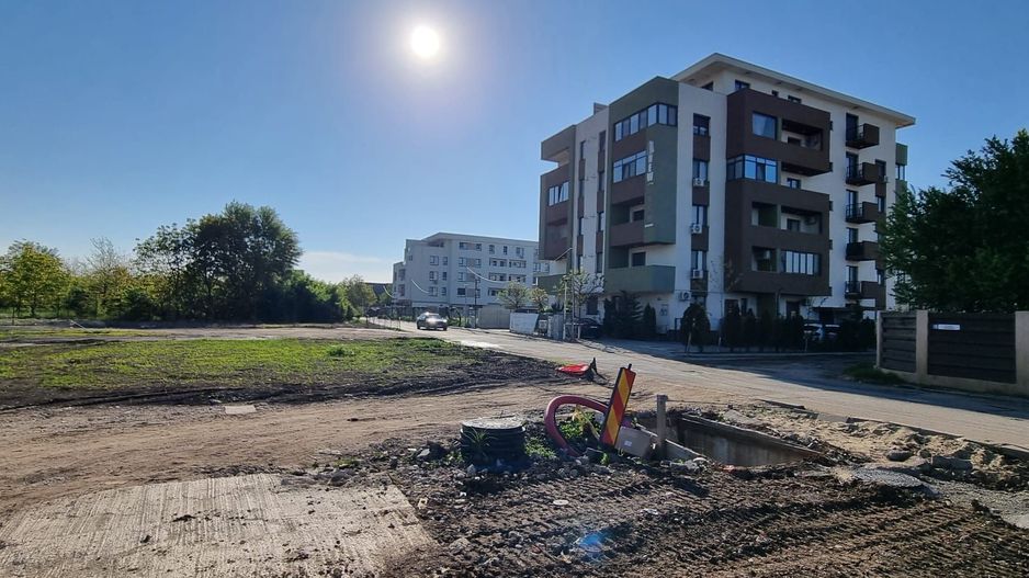 Teren  stradal dezvoltare imobiliara - Poză 5