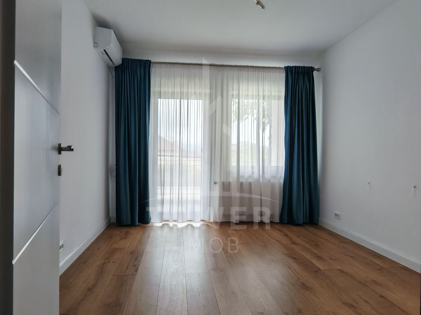 Casă modernă și spațioasă de închiriat în cartierul Gușterița - Poză 17