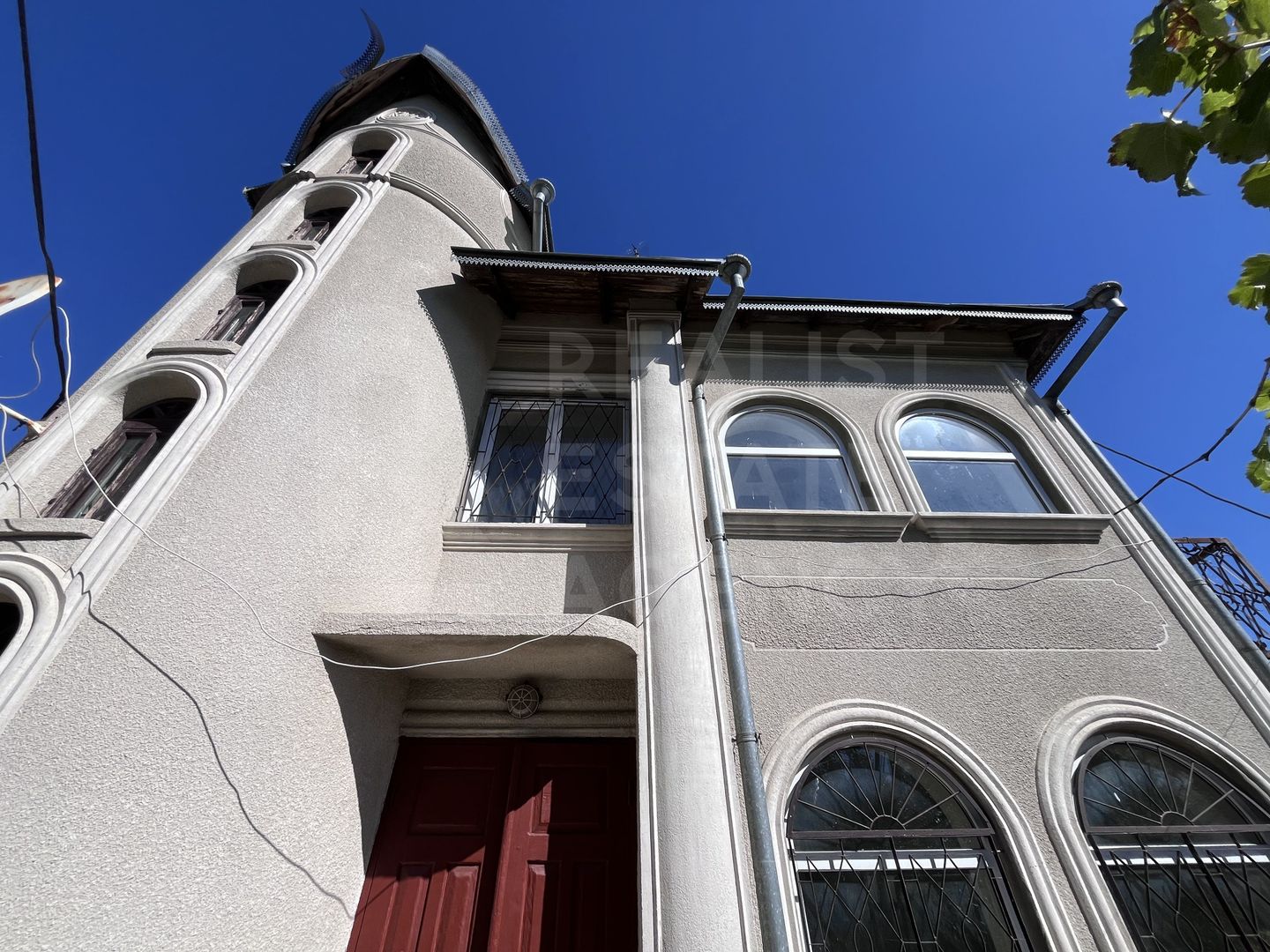 Vânzare, casă, 3 nivele, 5 camere, Strada Bucuria , Ciorescu - Poză 1