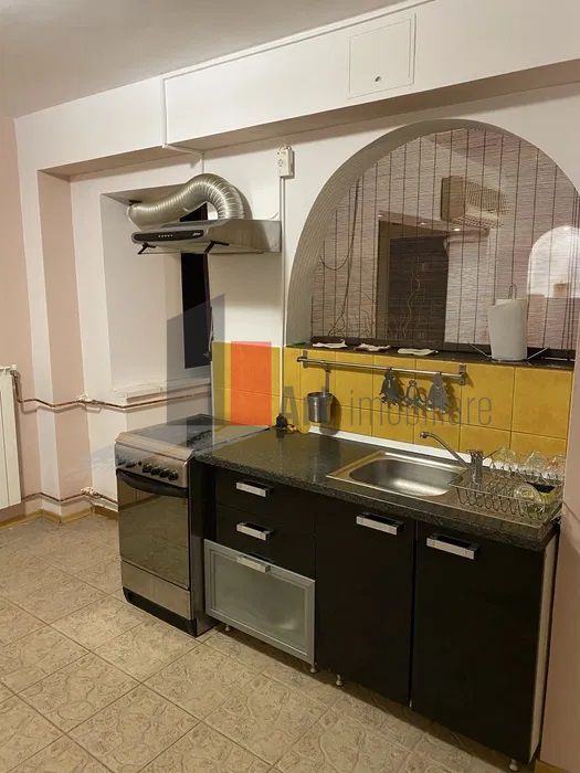 De vanzare apartament 2 camere tineretului - Poză 2