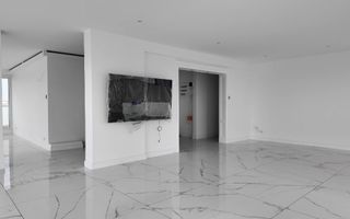 Penthouse cu 4 camere in zona Unirii, parcare si boxa in subteran - Poză 4