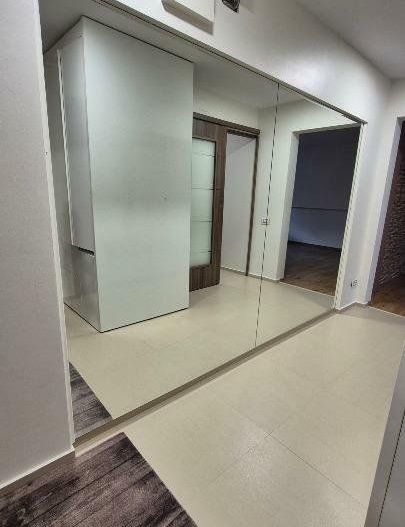 Central, 4 camere renovate, liber la vanzare, loc parcare concesionat - Poză 13