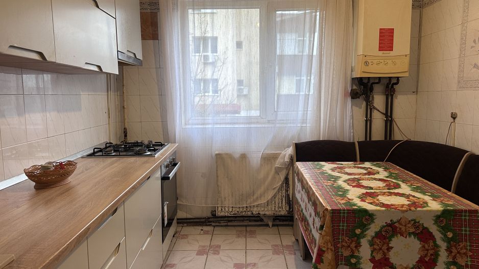 ETAJ 1! Vânzare apartament cu 2 camere în M11 - Târgoviște - Poză 5