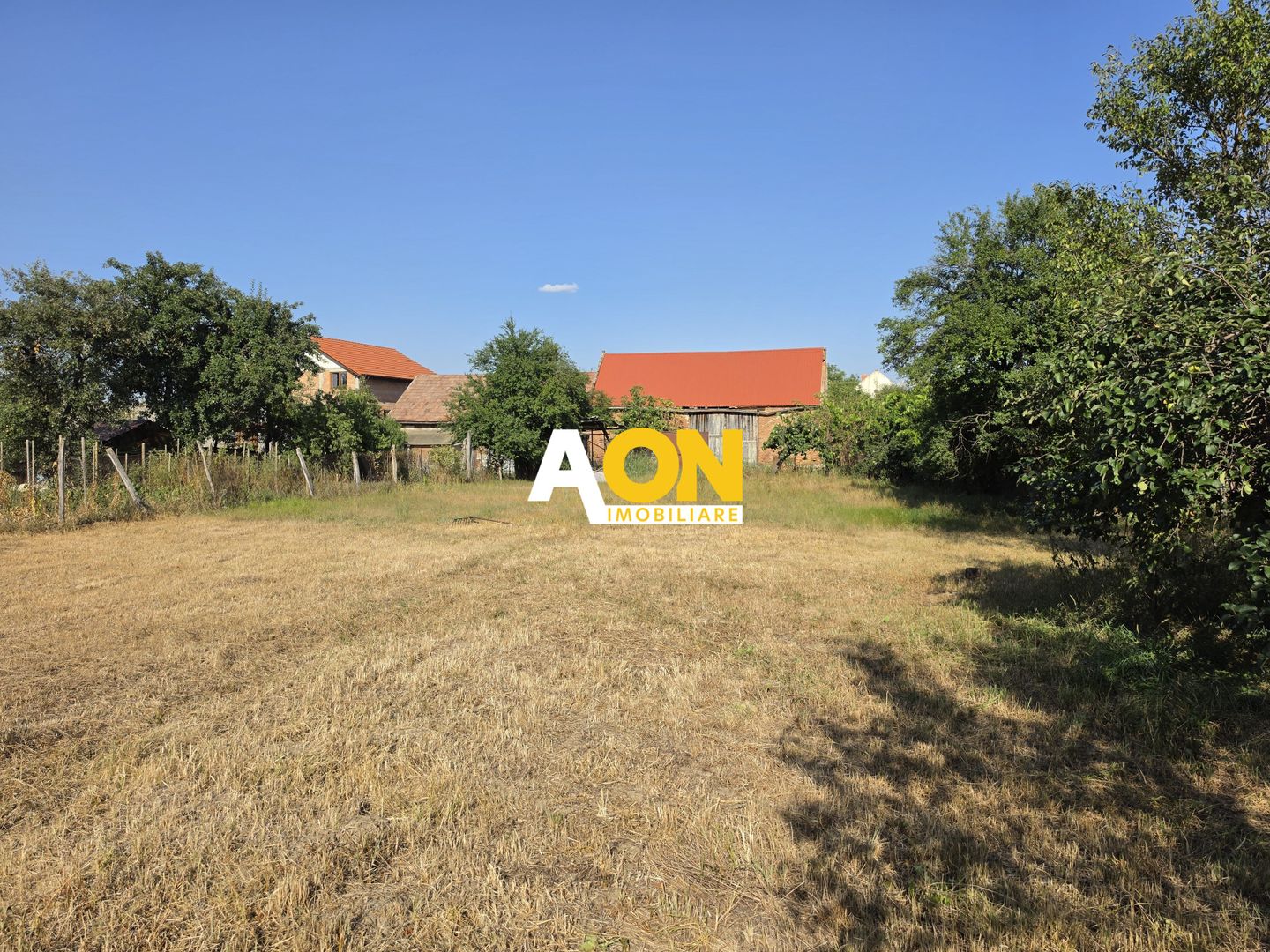 Casa cu 4 camere, 2024 mp teren, la asfalt, cu utilitati, Vintu de Jos - Poză 5
