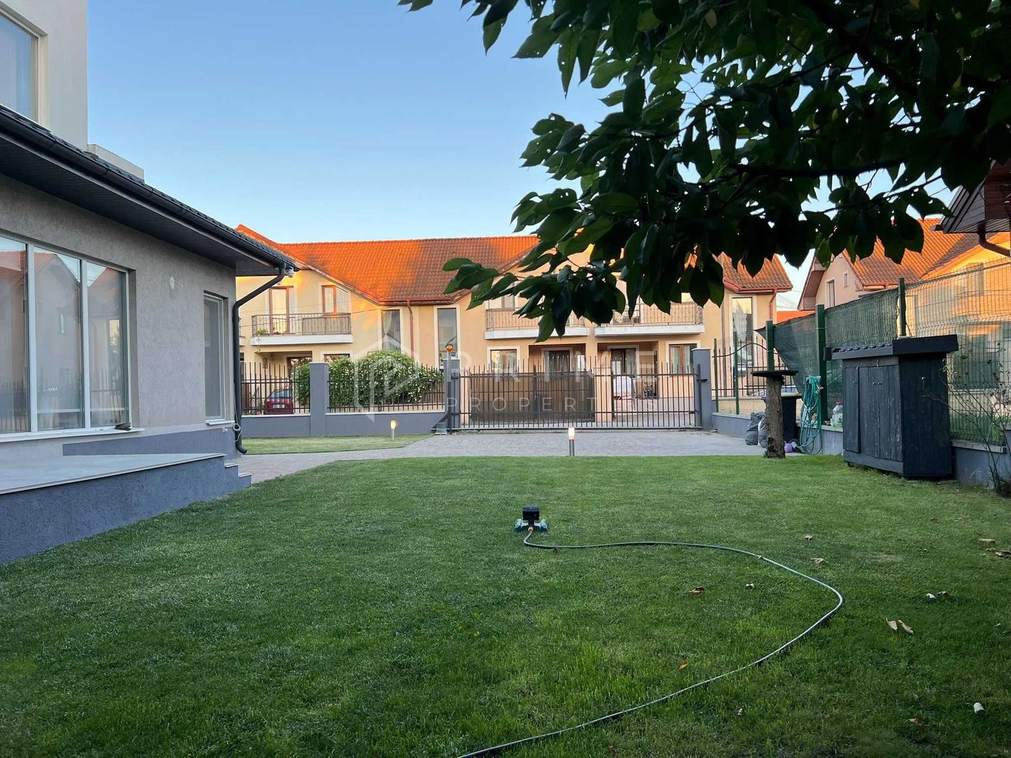 DE VÂNZARE: Casă Modernă „La Cheie” (175 mp) | 7 Noiembrie - Poză 5