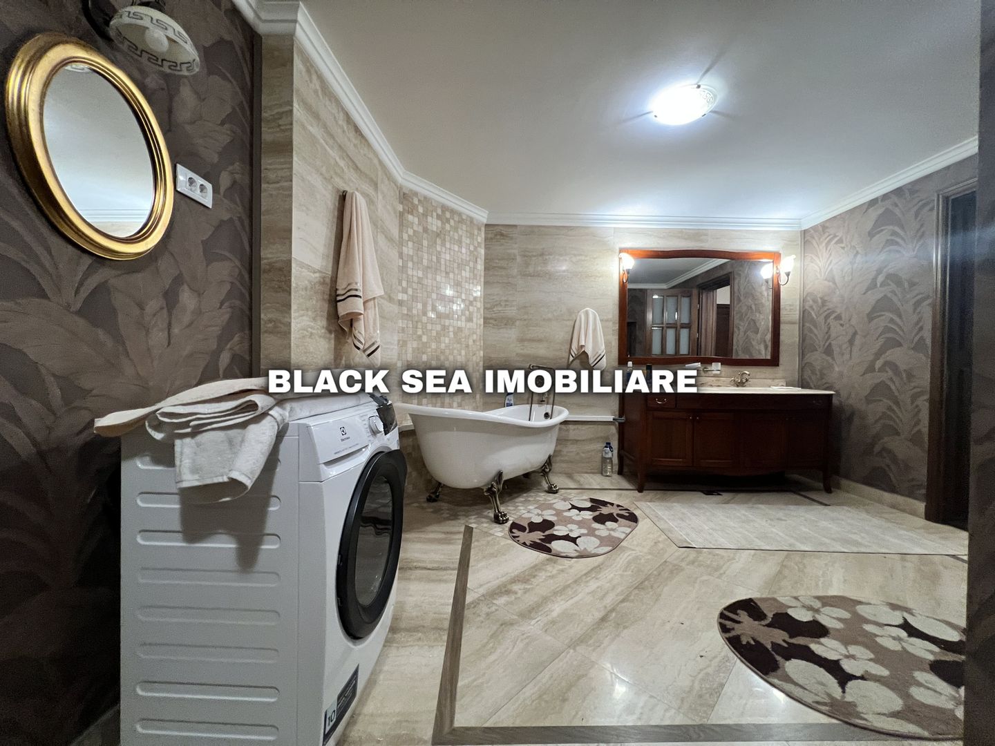 Apartament 3 camere zona Centrala foarte spatios - Termen Lung - Poză 15