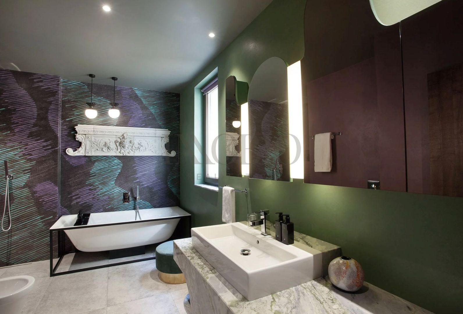 Full Service Apartment | 2 Bedrooms | Parking | Concierge - Poză 7