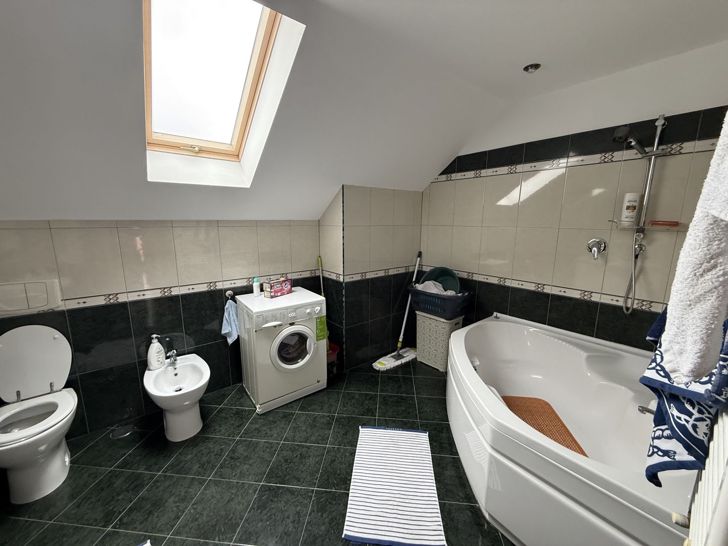 Casă de vânzare | Burdujeni | 417 mp construiți | Teren 1.200 mp - Poză 13