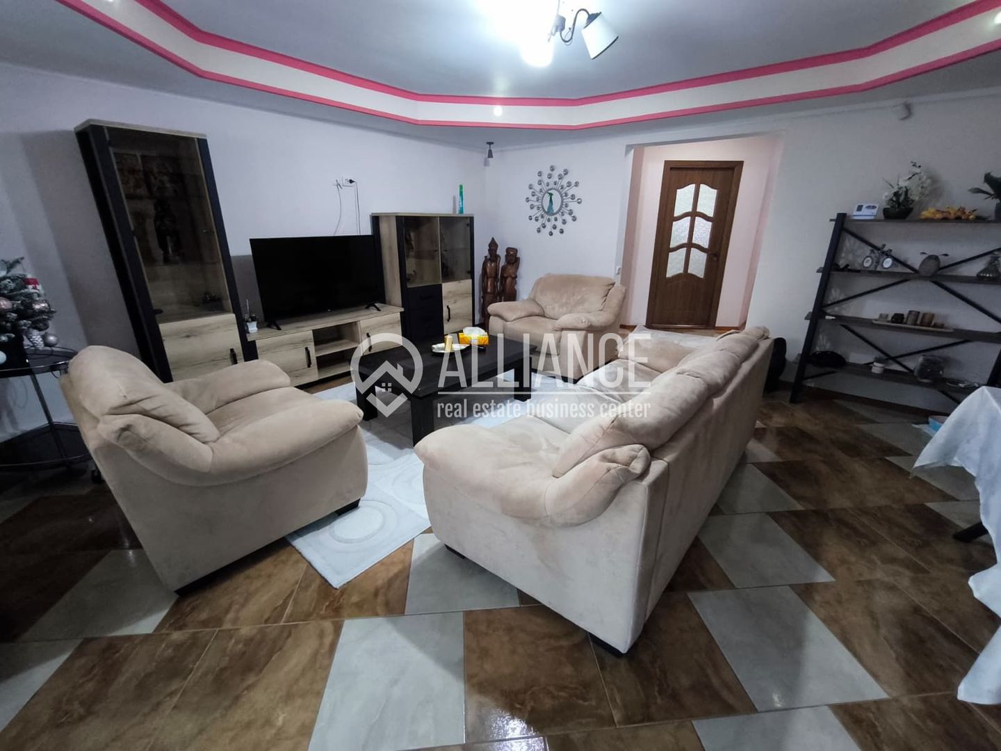 KAMSAS (Cod01) Casa eleganta P+1 curte mare, mobilata complet! - Poză 5