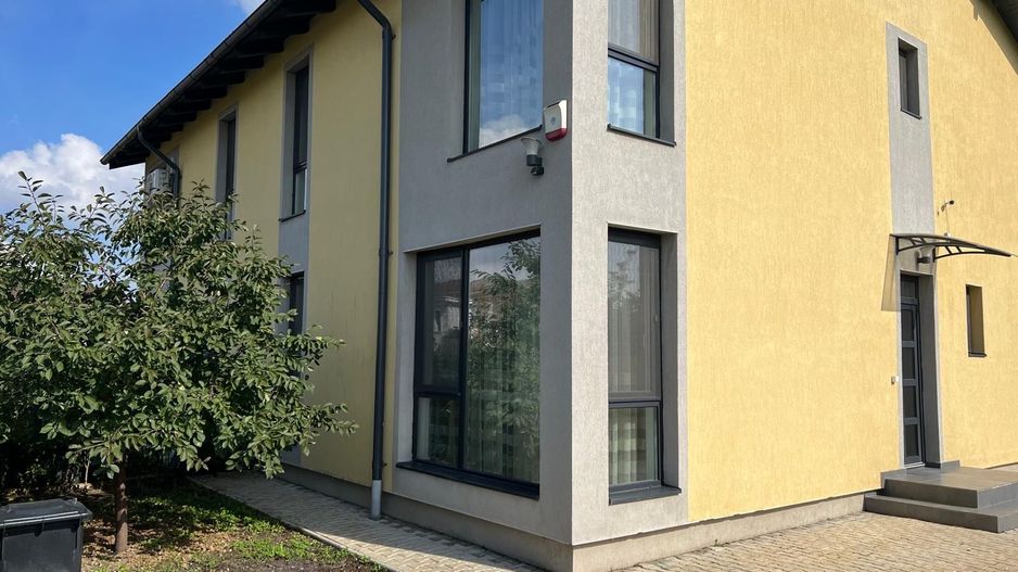 Duplex de închiriat în Dumbrăvița – 4 camere, 130 mp, teren 360 mp - Poză 1