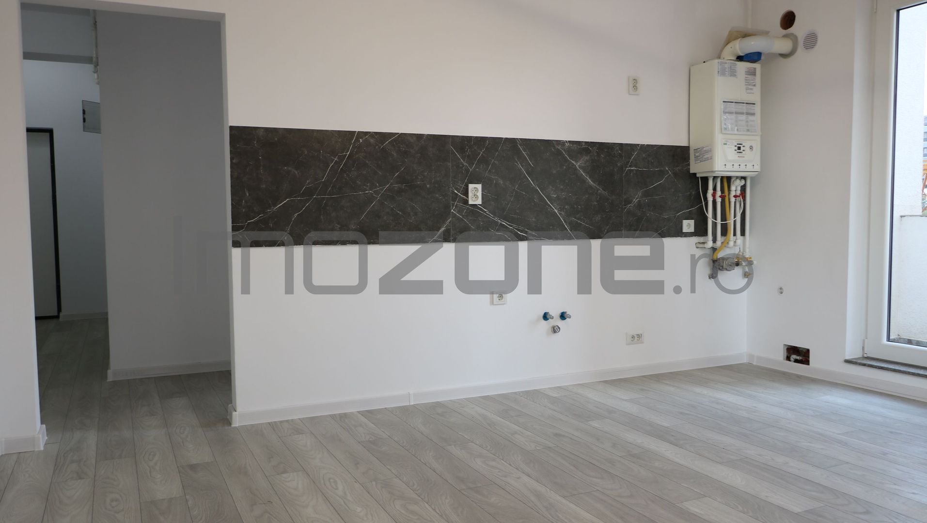 3 CAMERE LA PARTER CU CURTE PROPRIE DE 57MP,  2 BAI, POZITIE PE SUD, COMISION 0% - Poză 26