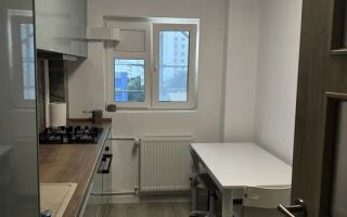 Apartament renovat complet  //  utilat  //  vedere panoramica - Poză 6