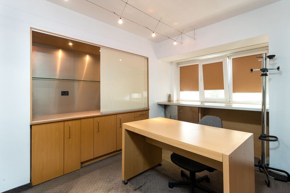 UNIRII FANTANI - 5 camere de vanzare - investitie rara si eleganta - Poză 4