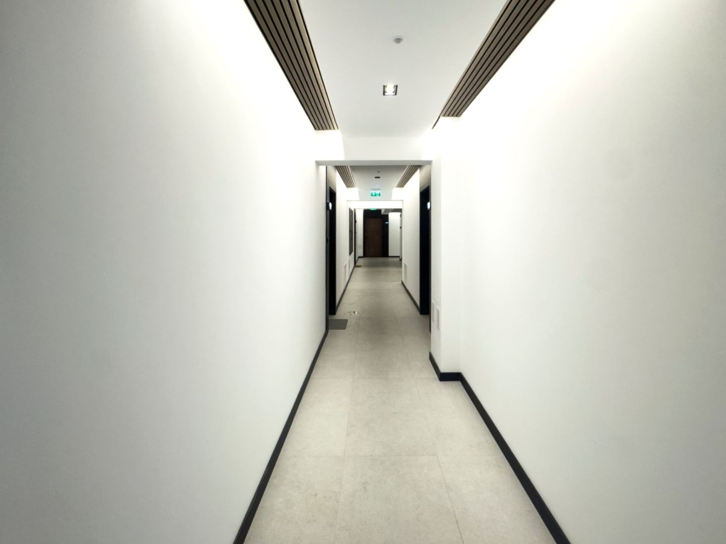Apartament 2 camere Prima Urbană Oradea- Prima închiriere- Parcare - Poză 14