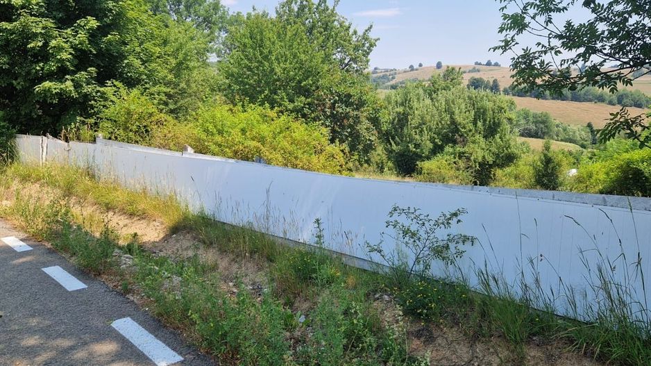 Teren intravilan 4.568 mp, 2 fronturi – Brebu Nou, Caraș-Severin - Poză 3