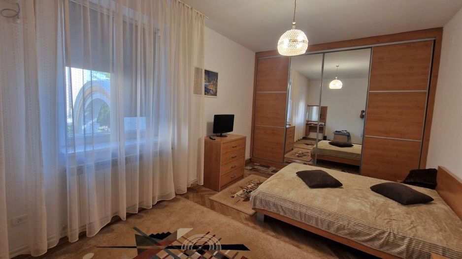 AP. 3 CAMERE JIULUI, PET-FRIENDLY, LOC PARCARE, CENTRALA TERMICA - Poză 3