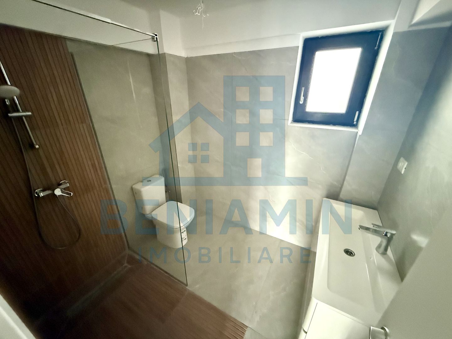 2 camere etaj 2 - 57mp - bloc nou - parcare - Ford -centrala - Poză 6