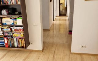 Apartament luminos 3 camere. Bld. Obregia. Zona Cultural. - Poză 4