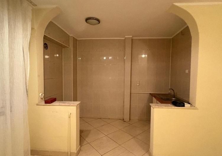 De vanzare Apartament 3 camere,  Panduri - 13 septembrie sector 5 - Poză 3