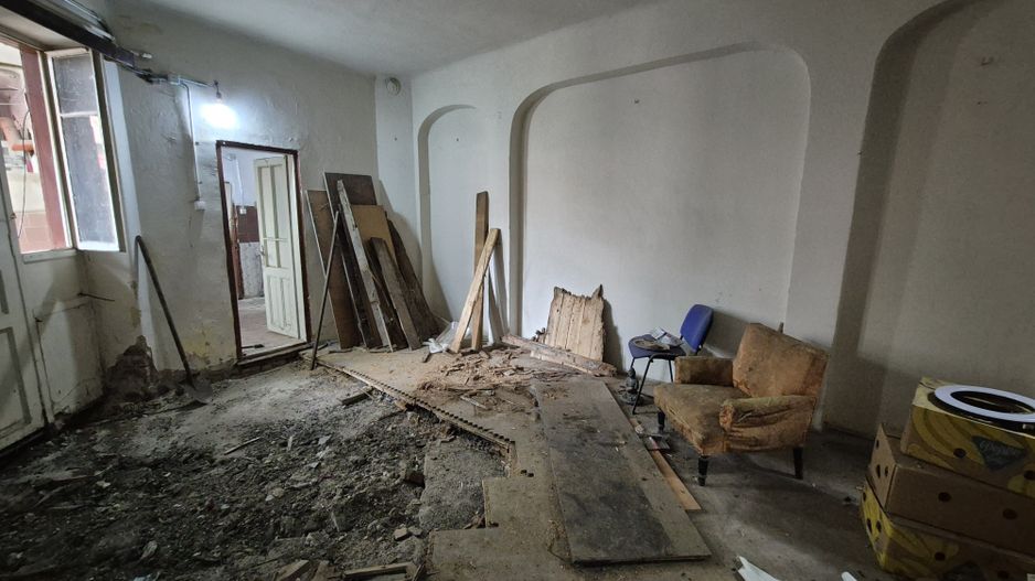 Casa P+1  - Dacia - Eminescu - curte comuna - Poză 7
