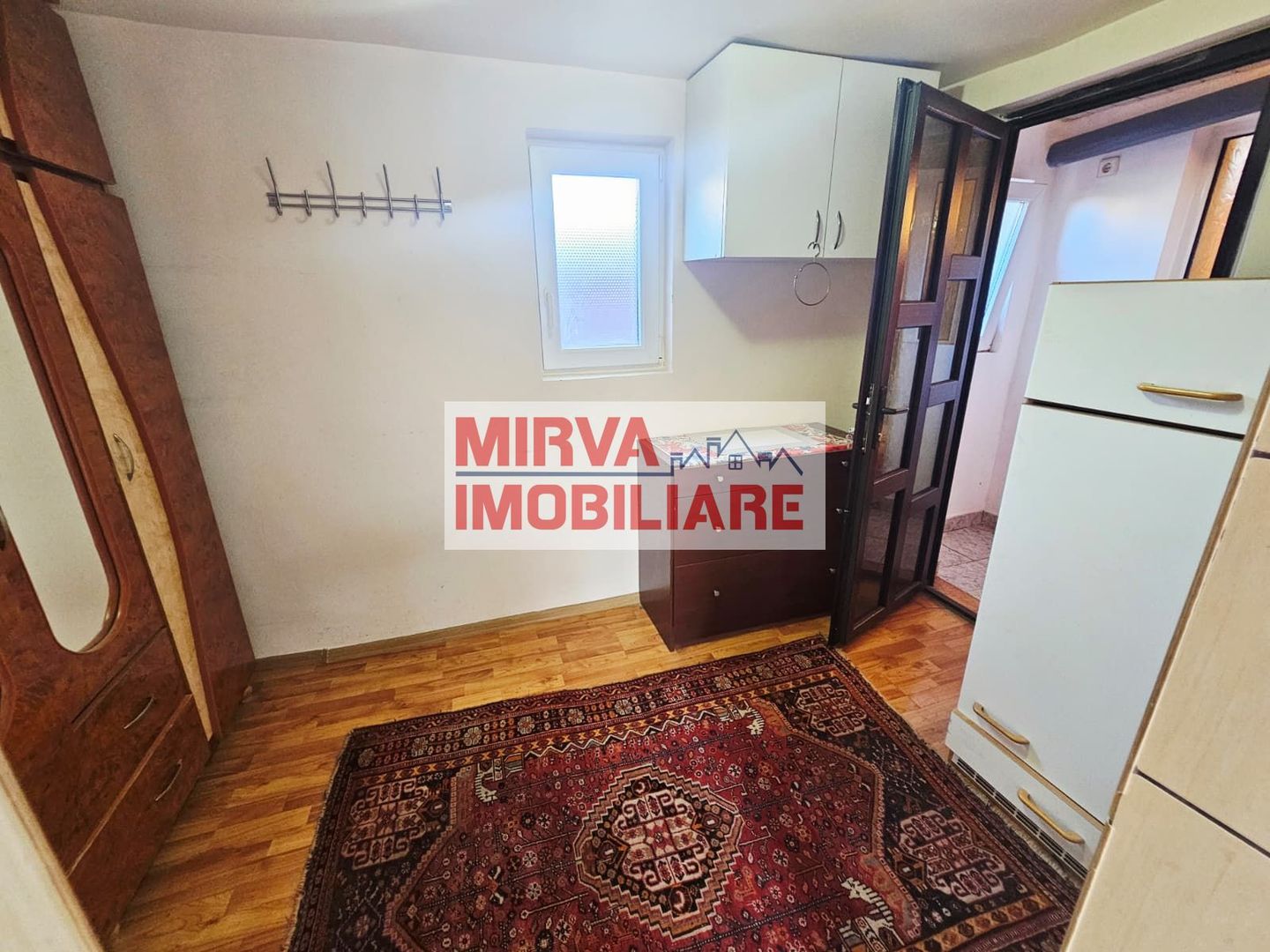 🏡 Casă spațioasă cu 9 camere în Strejnicu – pentru locuință, birouri - Poză 43