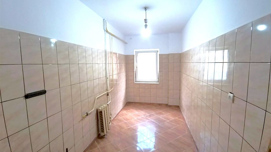 Garsonieră Decomandată | 32 MP | Parter | Burdujeni – Jean Bart - Poză 1