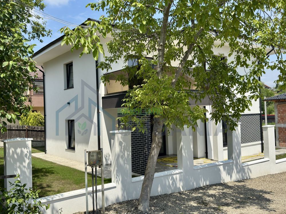 Casă individuală cu etaj, 4 dormitoare, 3 băi, teren 557 mp, Capăt Cug, la limita cu municipiul Iași - Poză 4