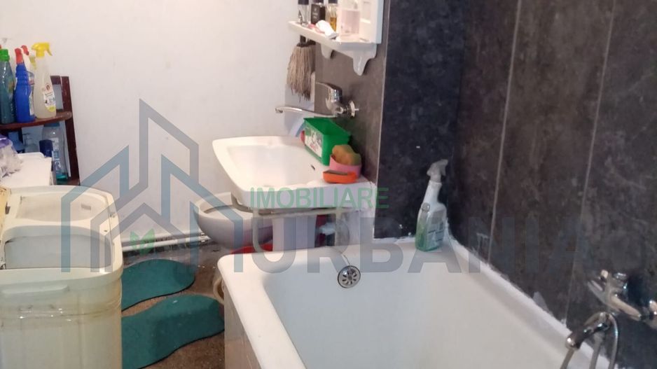 Podu Ros, proprietar închiriez 1 cameră decomandată 12 mp în apartament cu trei camere - Poză 2